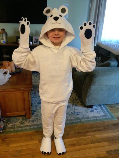 DIY Polar Bear Costume | Your Costume Idea for Halloween, Mardi Gras and Carnival 5 Diy Polar Bear, Owl Costume Diy, Polar Bear Diy, Polar Bear Costume, Teddy Bear Costume, Book Costumes, Owl Costume, Coca Cola Polar Bear, Bear Halloween