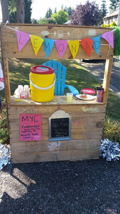 Lemon Aid Stand, Lemon Aid, Diy Lemonade Stand, Diy Lemonade, Random Idea, Lemonade Stand, School Ideas, Lemonade, Lemon