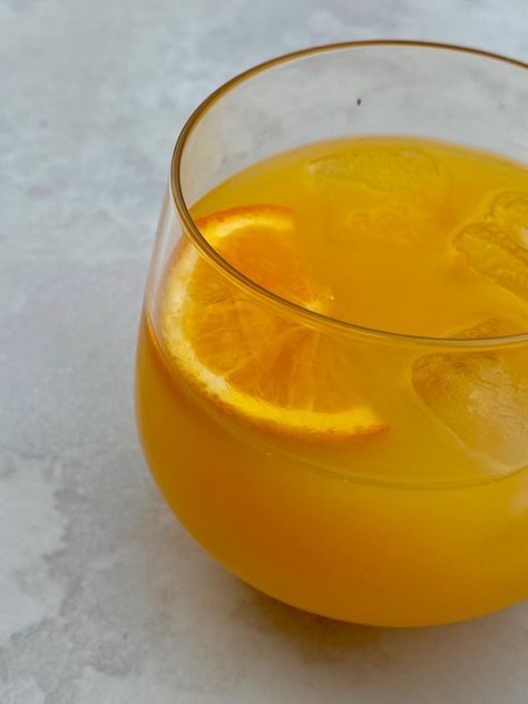 Fresh Orange Juice Aesthetic, Orange Juice Aesthetic, Homemade Orange Juice, Juice Aesthetic, Summer Orange, Flower Wallpapers, Cute Flower Wallpapers, Immune Health, Orange Juice