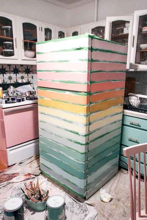 Fridge Upcycle, Hutch Redo, Painting Appliances, White Fridge, Paint Refrigerator, Mexico Decor, Pink Fridge, Fridge Makeover, Painted Fridge