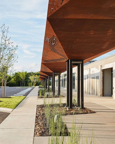 8th Street Market | Hufft | Archinect Tyson Foods, Train Station Architecture, Retail Facade, Canopy Architecture, Covered Walkway, Food Retail, Food Production, Phase One, Architecture Ideas