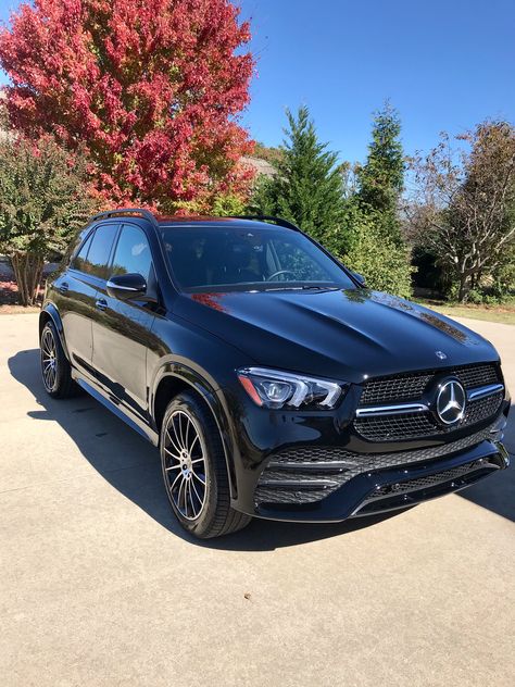 Suvs For Women Vehicles, Mercedes Gle Suv, Small Suv Cars, Mercedes Benz Suv, Benz Suv, Mercedes Cars, Mercedes Gle, Mercedes Suv, Mom Car