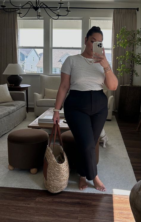 Errands but make it cute! Curvy Elegant Outfit Summer, Business Casual Outfits Midsize Women, Plus Size Business Casual Work Clothes, Casual Business Attire For Women, Business Casual Outfits Plus Size, Work Outfits Women Plus Size, Plus Size Office Wear, Business Casual Outfits Summer, Plus Size Work Outfits