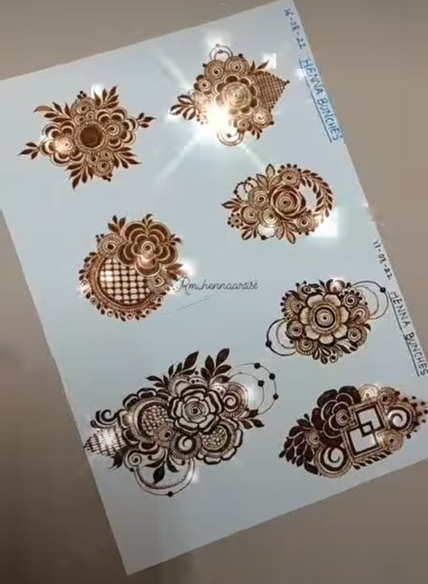 3d Mehndi Designs Simple, Mehndi Broach Design, Floral Bunch Mehndi, Mehandi Bunch Design, Mehndi Bunch, Simple Arabic Mehndi Designs, Finger Henna Designs, Basic Mehndi, Mehndi Designs Bridal Hands