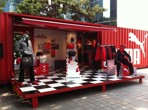 Puma Pop Up Store, Container Pop Up Store, Container Store Ideas, Pop Up Container, Shipping Container Store, Shipping Container Restaurant, Shipping Container Design, Container Restaurant, Container Bar