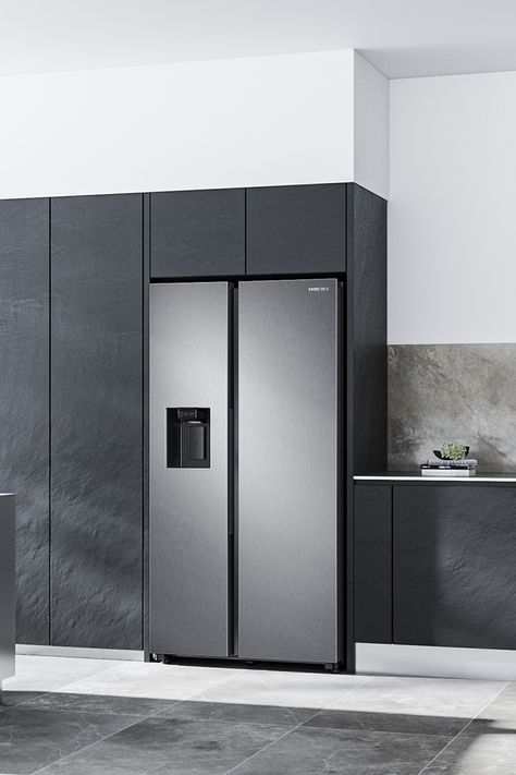 Kitchen With Silver Fridge, Silver Fridge Kitchen, Kitchen With Side By Side Fridge, Fridge And Freezer Side By Side, Fridge In Kitchen, Modern Fridge, Samsung Fridge Freezer, Fridge Design, American Fridge Freezer