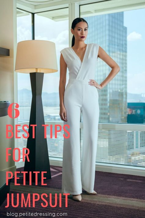 Follow these styling tips to find the best petite jumpsuits for short women. Jumpsuits For Women Formal, 50s Fashion Casual, Best Formal Dresses, Petite Bloggers, Petite Jumpsuit, Jumpsuit Dressy, Older Women Fashion, Short Women, Designer Jumpsuits