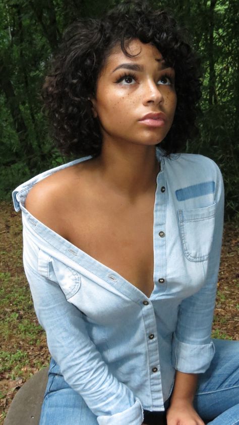 ImageFind images and videos on We Heart It - the app to get lost in what you love. Aiyana Lewis Aesthetic, Lewis Aesthetic, Aiyana Lewis, Dark Skin Beauty, Queen Hair, Black Is Beautiful, Short Curly, Girl Hairstyles, Pretty People