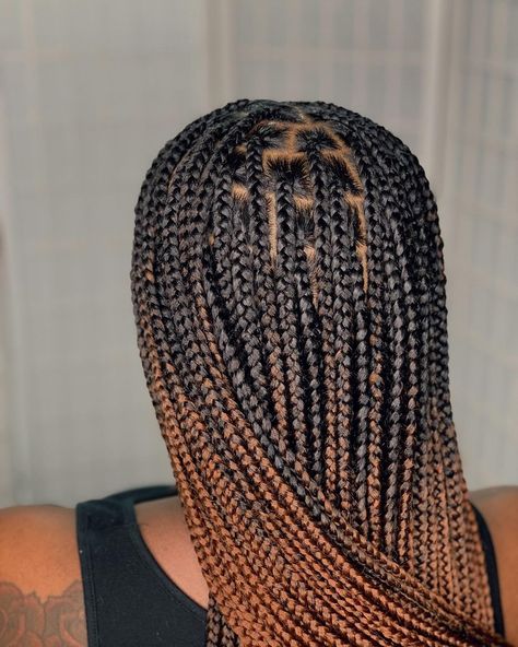 Mixed Hairstyles, Men's Braids, Braids Medium, Medium Knotless, Bridesmaid Hair Clips, Small Box Braids, Knotless Box Braids, Woman Hairstyles, Natural Inspiration