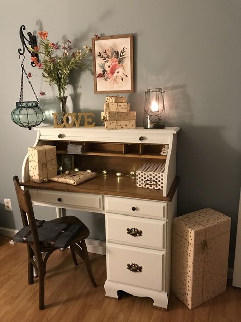 Bought an old used roll top desk and painted it with chalk paint. My girl room makeover is complete. Roll Top Secretary Desk, Roll Top Desk Organization Ideas, Roll Top Secretary Desk Makeover, Roller Top Desk Makeover, Two Toned Desk Makeover, Roller Desk Makeover, Rolltop Desk Decor, Refinished Roll Top Desk, Roll Top Desk Decor