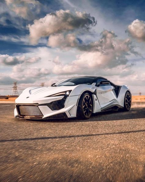 Fenyr Supersport, W Motors, Lykan Hypersport, Sedan Cars, Luxurious Cars, Super Sport Cars, Lamborghini Cars, Suv Cars, Automotive Photography