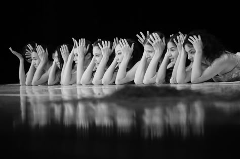 “… como el musguito en la piedra, ay si, si, si …” (Like moss on a stone)  Part… Modern Dancing, Physical Theatre, Pina Bausch, Theatre Inspiration, Partner Yoga, Dance Movement, Dance Theater, Tableau Art, Dance Photos