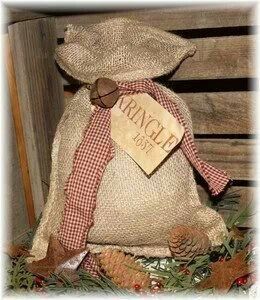 Primitive Christmas Ornaments, Christmas Primitive Crafts, Burlap Wall, Primitive Candles, Handmade Gifts For Friends, Burlap Projects, Mini Signs, Home Decor Craft, Holiday Crafts Diy