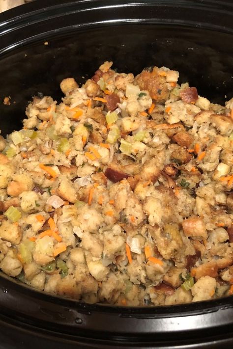 Homemade Stuffing Recipe Crock Pot, Slow Cooker Turkey Stuffing, Stuffing In Crockpot Slow Cooker, Slow Cooker Dressing Thanksgiving, Crock Pot Stuffing Thanksgiving, Crockpot Stuffing Recipes, Stuffing In Crockpot, Stuffing In The Crockpot, Slow Cooker Stuffing Thanksgiving