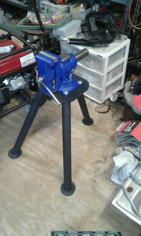 Tripod Vice Stand Vice Stand Ideas, Vice Stand, Vise Stand, Machine Shop Projects, Garage Workbench Plans, Welded Metal Projects, Steel Furniture Design, Sheet Metal Tools, Metal Fabrication Tools