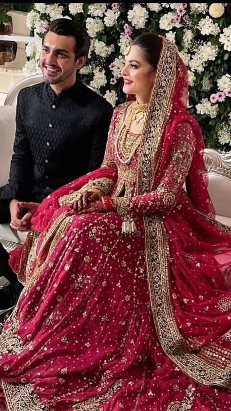 Minal Khan Wedding Pics, Latest Bridal Lehenga Designs, Nikah Outfit, Red Bridal Dress, Bridal Lehenga Designs, Latest Bridal Lehenga, Asian Bridal Dresses, Latest Bridal Dresses, Bridal Dresses Pakistan