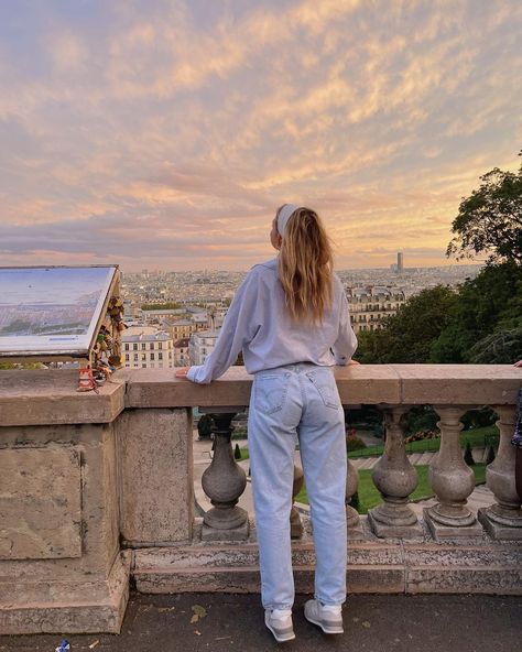 natalie downey on Instagram: “the sun setting over one of my favorite cities <3” Natalie + Core + Aesthetic, Natalie Core, Natalie Downey, Sun Setting, Remember Who You Are, Summer Getaway, + Core + Aesthetic, Insta Inspo, Summer Feeling