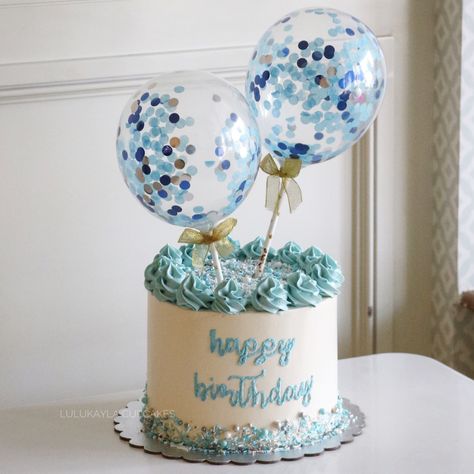 Blue Sprinkles Cake, Balloon Cake Design, Buttercream Cake Designs, Buttercream Decorating, Cake Story, 13 Birthday Cake, Simple Birthday Decorations, Confetti Cake, Cake Decorating Frosting