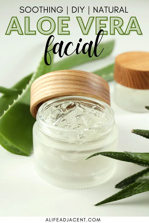 Jar of homemade soothing aloe vera gel mask with real fresh aloe vera. Aloe Skin Care Diy, Aloe Vera Spray For Skin, Skin Care With Aloe Vera, Aloe For Face, Aloe Vera Face Mask Diy, Diy Facial At Home, Diy Aloe Vera Face Mask, Diy Aloe Vera Gel, Facial Diy