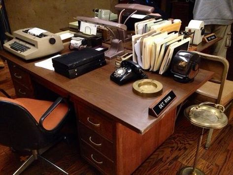 70s Office Aesthetic, Post Office Aesthetic, Vintage Office Aesthetic, 50s Office, 1970s Office, Noir Detective, Detective Aesthetic, Old Office, Messy Desk