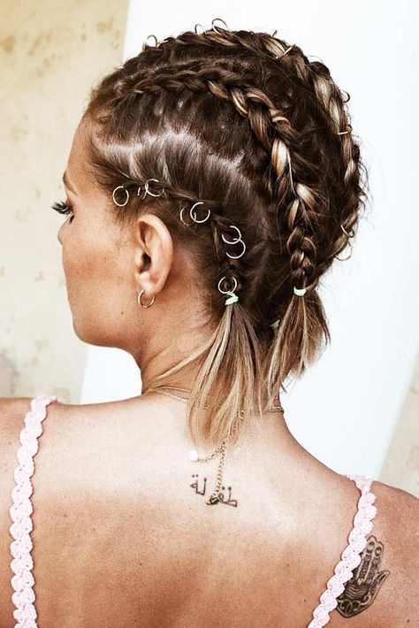 Marvelous Braid Hairstyles Cornrows #braids #shorthair Cornrows Braids For Short Hair, Braids For Very Short Hair, Braided Pixie Hairstyles, Corn Rows White Women, Cornrow Hairstyles Short Hair, Viking Braids Female Short Hair, Elf Hairstyles Short, Braid Styles For White Women, Cute Short Braids