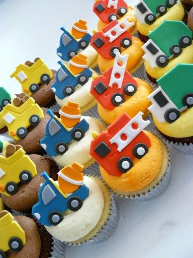 Truck Cupcakes Garbage Truck Cupcakes, Transportation Cupcakes, Transportation Cakes For Boys, Bus Cupcakes, Car Cupcakes, Police Birthday Cakes, Childrens Cupcakes, Bus Cake, Truck Cupcakes