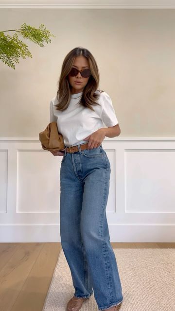 Naomi Boyer on Instagram: "Who am I with these flats?! #heelgirlforever … Comment “LINK” and I’ll send links straight to your DM!   Outfit inspo, ballet flats, mesh flats, casual outfit inspo, baggy jeans, dad jeans, baggy jeans inspo, spring 2024" Loose Fit Jeans Outfit Winter, Outfits With Flats And Jeans, Mesh Ballet Flats Outfit, Mesh Flats Outfit, Outfit Inspo Baggy Jeans, Outfit Inspo Baggy, Naomi Boyer, Outfits With Baggy Jeans, Shoe Outfits