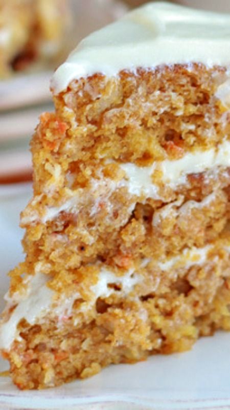 Fall Layered Cakes, Spice Cake Recipes Boxed With Pumpkin, Pumpkin Cake With Cream Cheese Icing, Carrot Pumpkin Cake, Fall Carrot Cake, Pumpkin Carrot Cake Recipe, Thanksgiving Cake Ideas, Pumpkin Cake Filling, Thanksgiving Pumpkin Recipes