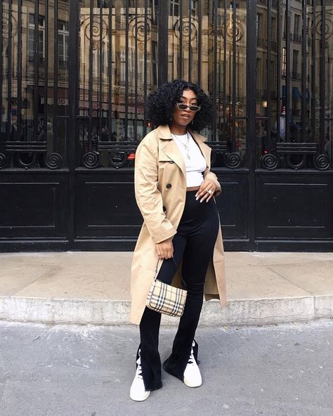 RISA 💍 on Instagram: “A boasy chick in a boasy trench. 👐🏽👩🏾‍🦱👟 Trench coat: @collusionstudios Flare pants: @bershkacollection (SO COMFORTABLE!) Nike high top…” Nike High Top, Nike High Tops, Nike High, Winter Styles, Flare Trousers, Flare Pants, Autumn Winter Fashion, High Top, Instagram A