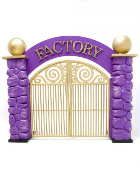 Factory Gates | Event Prop Hire Willy Wonka Halloween, Wonka Factory, Chocolate Factory Party, Wonka Chocolate Factory, Disney Graduation, Wonka Chocolate, Candy Factory, Event Props, Chocolate Party