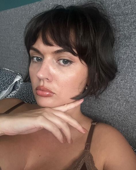 The Micro Bob Is Spring's Most In-Demand Haircut French Bob With Bangs, Micro Bob, French Bob, Really Short Hair, Chin Length Hair, Latest Hair, Bob With Bangs, Haircut Inspiration, Edgy Hair