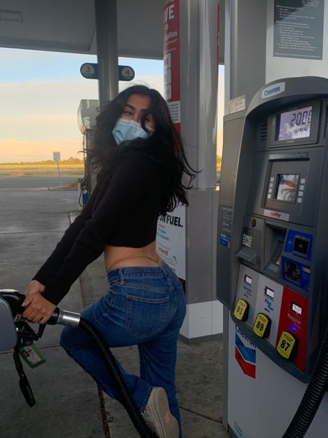 Car Gas Station Photoshoot, Gas Station Photo Ideas, Poses For Pictures Instagram Gas Station, Gas Station Pictures Instagram Black, Gas Station Selfie, Gas Aesthetic, Car Pics Instagram Night, Car Pics Instagram Baddie, Boutique Pictures