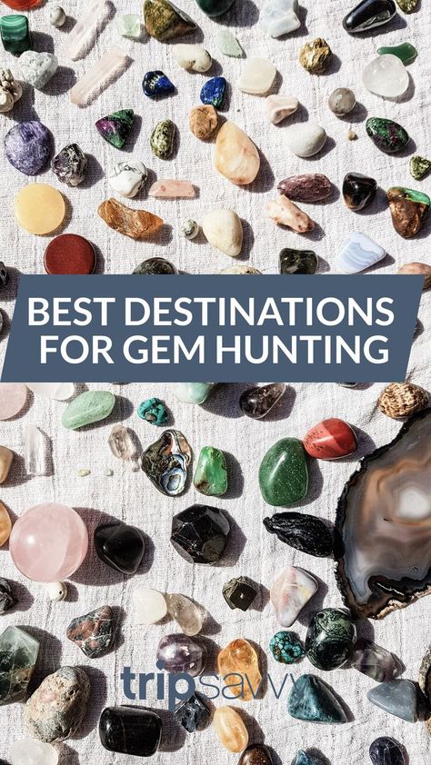 Gem Hunting U.s. States, Rock Hunting Tips, Crystal Digging, Rock Collection Display, Gem Hunting, Gem Hunt, Rock Identification, Rock Collecting, Rock Tumbling