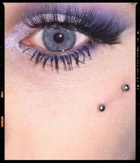 Surface Piercing Idea Surface Piercing Face, Piercing Aesthetic, Skin Piercing, Surface Piercing, Face Piercings, Airbrush App, Cute Piercings, Image Editing, Makeup Nails