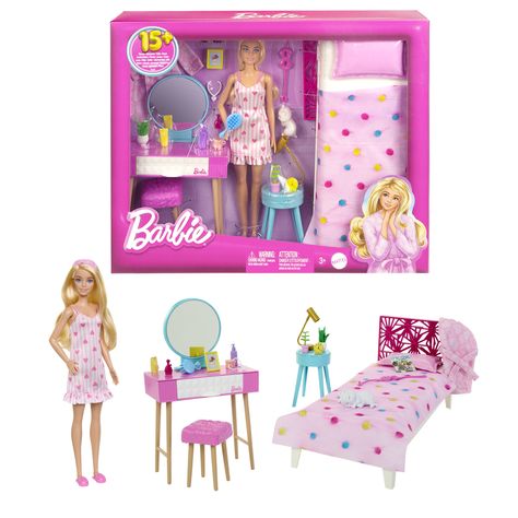 ​Barbie doll is cozy as can be in this bedroom playset! With a bed, nightstand, vanity and lots of themed accessories, kids can play out a morning and bedtime routine or come up with creative storylines all on their own. Details like a sleepy kitten and soft robe add even more charm. Doll cannot stand alone. Colours and decorations may vary. Barbie Bedroom Set, Barbie Bedroom, Accessoires Barbie, Bedroom Scene, Barbie Doll Set, Barbie Skipper, Barbie Doll House, Barbie Toys, Barbie Dream