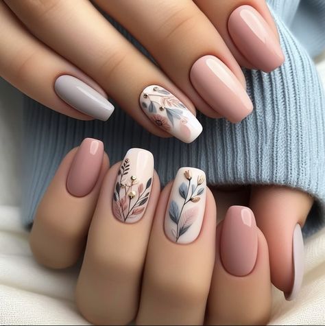 Floral Gel Nail Designs, Neutral Floral Nails, Fall Nail Art, Autumn Nails, Floral Nails, Fall Nail Designs, Chic Nails, Fall Nail, Nail Accessories