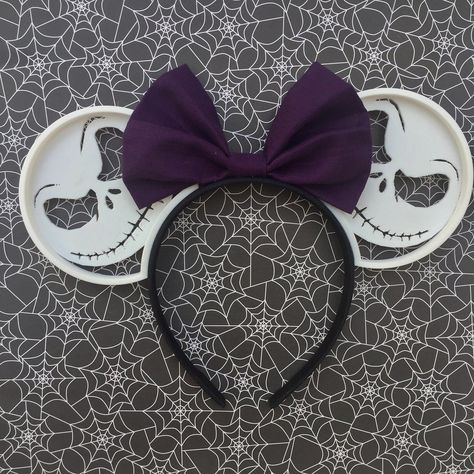 The Newest Craze In Mickey Ears That Doesn't Involve Rose Gold Is 3D Printed Ears! Rose Gold Mickey Ears, Diy Disney Ears, Disney Ears Headband, Diy Mickey Ears, Disney Mouse Ears, Disney Adult, Disney Headbands, Disney Mickey Ears, Mickey Mouse Art