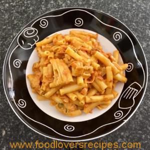 Chakalaka Recipe, Macaroni Salad Recipe, Macaroni Salad, Pasta Salad Recipes, Salad Recipe, Pasta Salad, Pasta Recipes, Macaroni, Macaroni And Cheese