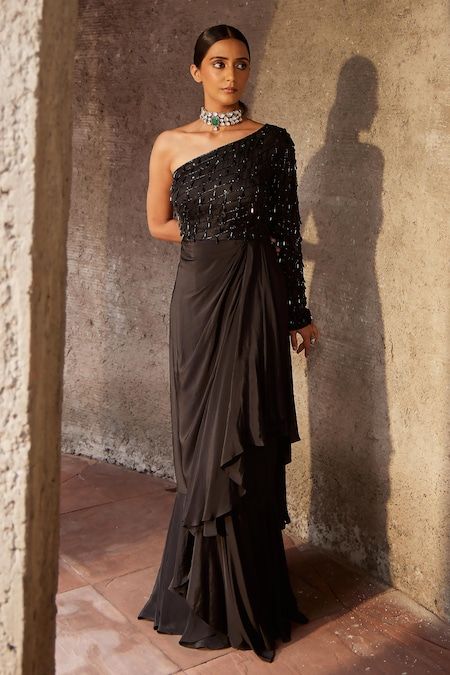 Buy Black Organza Embroidery Cutdana Husna Utsav One Shoulder Gown For Women by Nidhika Shekhar Online at Aza Fashions. Chanderi Kurta Designs, Layered Gown, Western Gown, Organza Embroidery, Gown For Women, Indian Party, Cocktail Night, Cocktail Outfit, Vacuum Storage