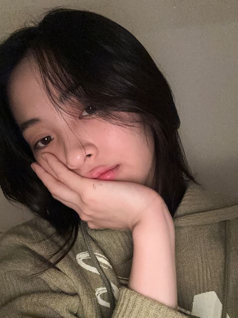 ryujin selca Chuncheon, Lady And Gentlemen, Instagram Update, Kpop Idol, Kpop Girls, Girl Group, My Girl, Makeup Looks, Fashion Beauty