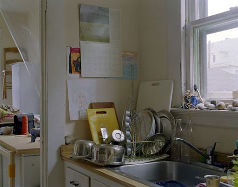 Nigel Shafran - 12 of 13 - Washing-up 2000 [2000] Nigel Shafran, Dish Washer, Kitchen Photos, 인테리어 디자인, A Kitchen, Future House, Room Inspo, Interior Exterior, The Kitchen