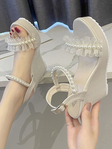 Wedding Shoes Comfortable, Women Platform Sandals, Point Shoes, Womens Summer Shoes, Shoes Comfortable, Platform Wedge Sandals, Casual Sandals, Women's Summer Fashion, Summer Shoes