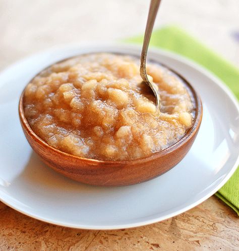 Classic Homemade Applesauce Easy Applesauce, Classroom Cooking, Homemade Applesauce Recipes, Cinnamon Applesauce, Apple Sauce Recipes, Homemade Applesauce, Apple Sauce, Grandmas Recipes, Dutch Baby