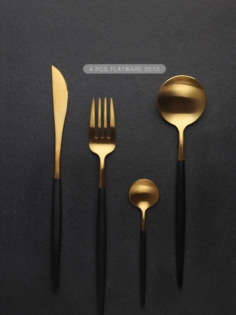 Black And Gold Cutlery Table Setting, Black Cutlery Aesthetic, Black And Gold Cutlery, Luxury Cutlery Set, Cutlery For Restaurant, Modern Cutlery, Restaurant Cutlery, Crockery Storage, Black Plate Gold Cutlery