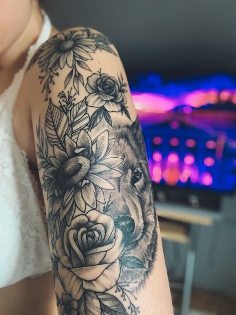 Wolf And Flowers Tattoo, Wolf Tattoo Sleeve, Wolf Tattoo Design, Wolf Tattoos, Wolf Tattoo, Sunflower Tattoo, Tat Ideas, Tattoo Sleeve, Beauty Ideas