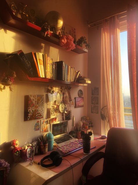 Aesthetic Desk Setup Maximalist, Maximalist Desk Aesthetic, Dark Wood Desk Aesthetic, Whimsigoth Desk, Maximalist Desk Setup, Desk Tour Aesthetic, Desk Area Aesthetic, Hippie Desk, Maximalist Desk