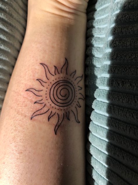 Spanish Sun Tattoo, Sicilian Tattoo, Shoulder Tats For Women, Sol Hippie, 2024 Manifesting, Shoulder Tats, Tattoos Inspo, Self Love Tattoo, Cute Tats