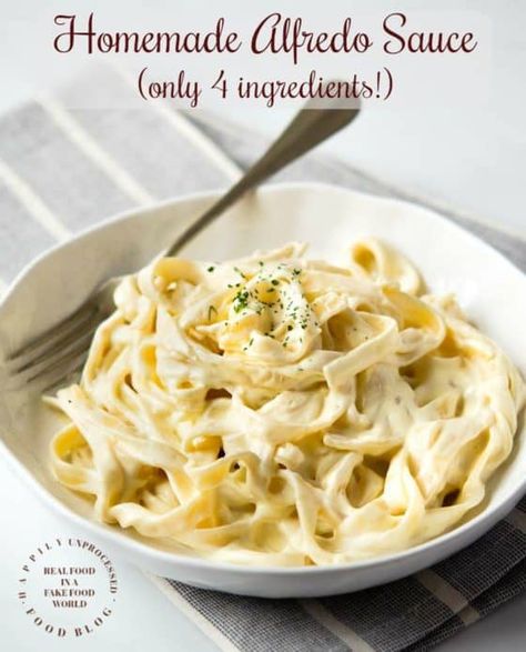 Alfredo Sauce With Milk, Classic Alfredo Sauce, Fettucini Alfredo, Salsa Alfredo, Alfredo Sauce Recipe Easy, Creamy White Sauce, Pasta Homemade, Fettuccine Alfredo Recipes, Chicken Alfredo Recipes