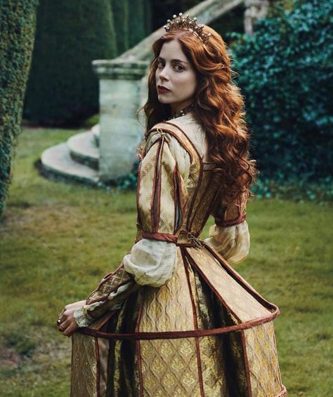 Charlotte Hope - I’m posting this again because it’s my fave Catherine pic and it’s SPANISH PRINCESS DAY 🐥💃👩🏻‍🦰 Catherine Of Aragon The Spanish Princess, Charlotte Hope The Spanish Princess, Elaena Targaryen, Charlotte Hope, The Spanish Princess, Targaryen House, Spanish Queen, Dragon Oc, Spanish Princess