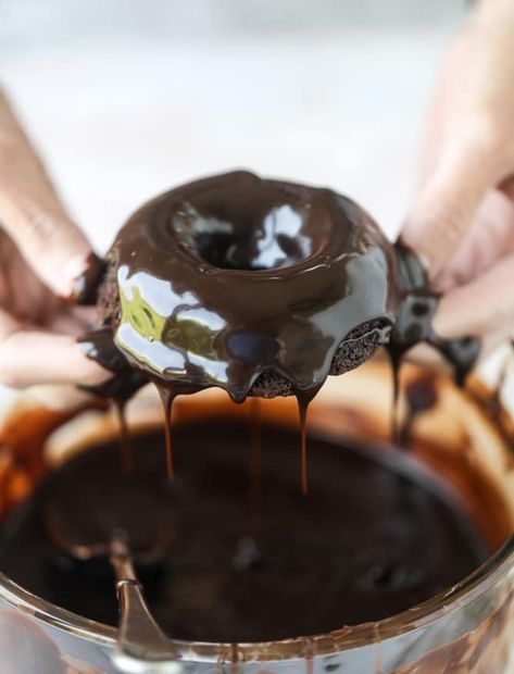 salted dark chocolate fudge donuts I howsweeteats.com #chocolate #donuts #doughtnuts #salted #fudge Chocolate Donut Glaze, Chocolate Filling For Doughnut, Chocolate Cake Doughnut Recipe, Vegan Chocolate Glazed Donut, Chocolate Doughnut Glaze, Chocolate Doughnut Muffins Nyt, Quick Keto Breakfast, Best Keto Breakfast, Diet Desserts Recipes